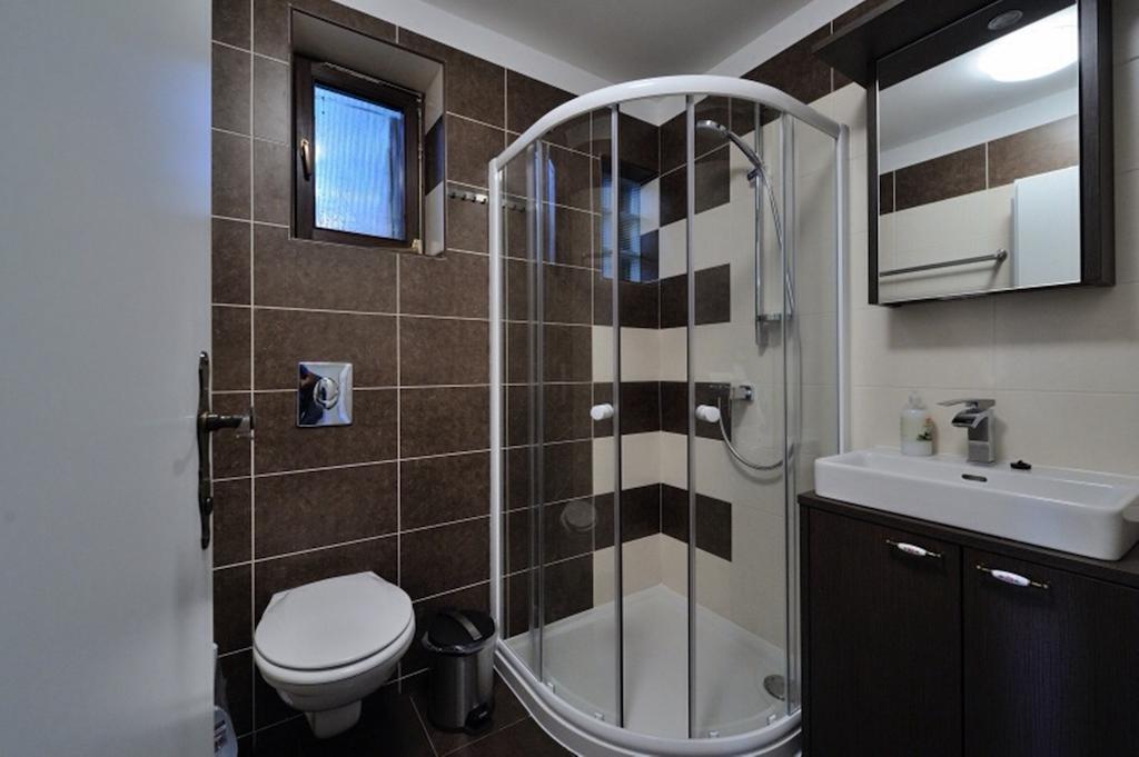 Apartment Drvena Kuca Mreznica Gornji Zvečaj Habitación foto